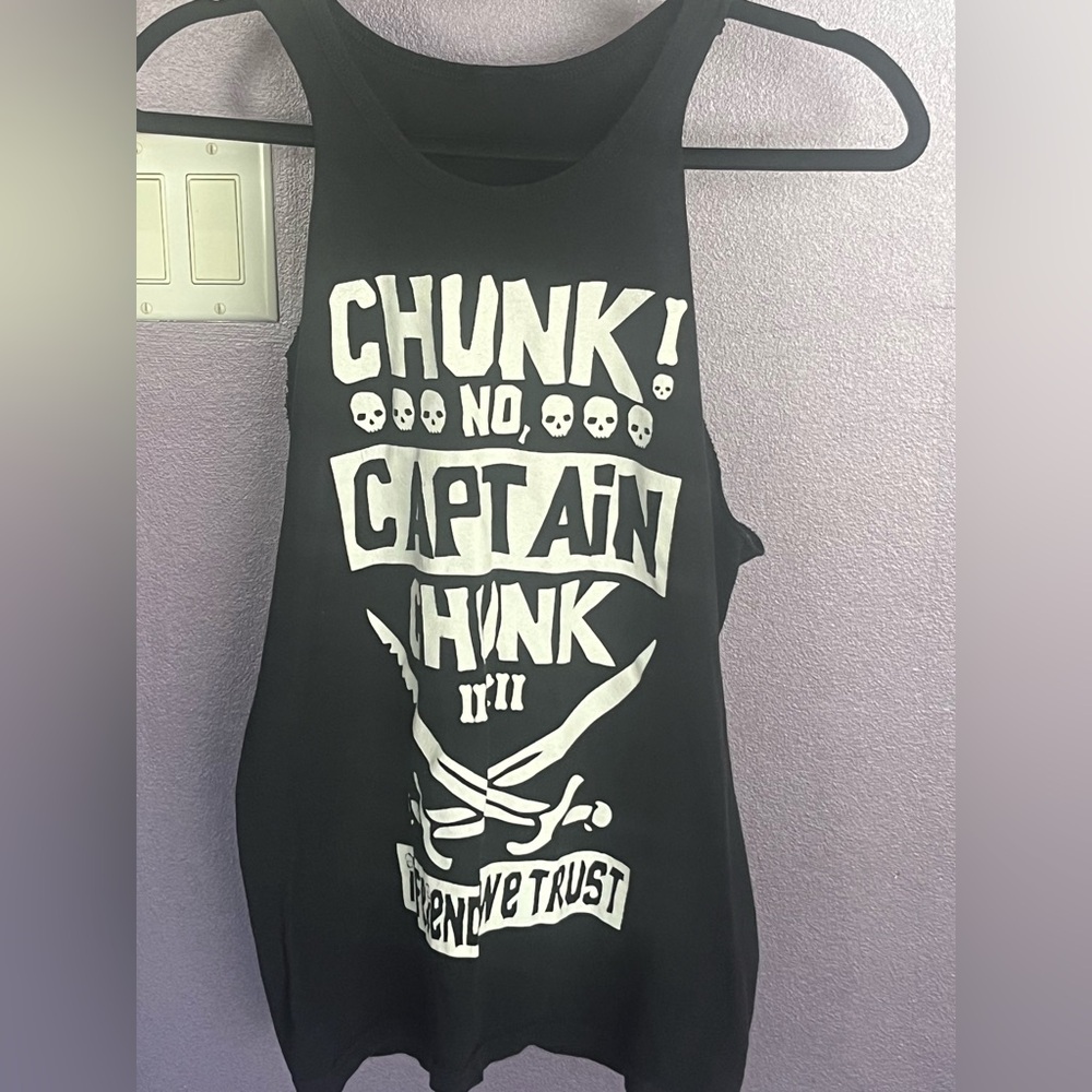 mens black skull sword Captain chunk top shirt short sleeve tee Gym muscle tank